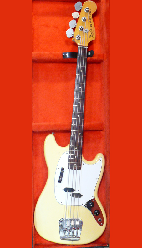 ~SOLD~ Fender U.S.A. `76 Mustang Bass w/orig case